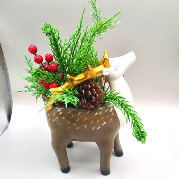 Reindeer Holiday Floral Arrangement - Picture 4 of 6